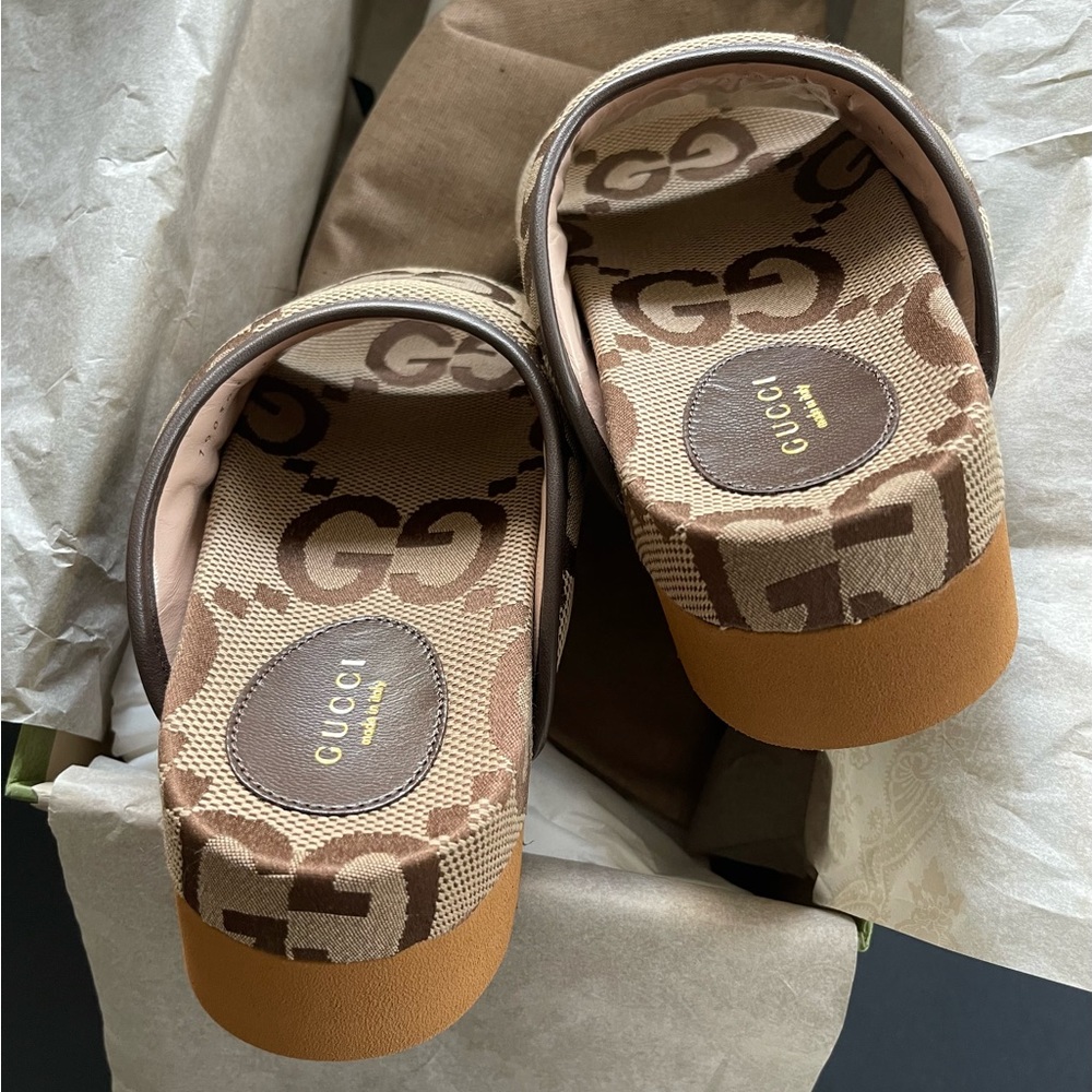 New Gucci Jumbo GG Canvas / Nappa Sam Sandals 37/US7 - Picture 11 of 15